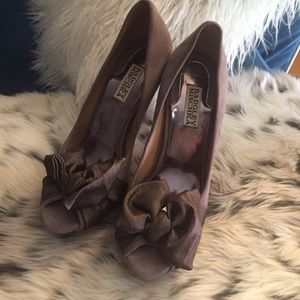 Badgley Mischka Taupe Heels
